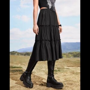 NEW - XL Black Goth solid layered skirt - material is not stretchy